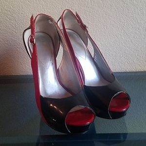 Reserved for @amber-devillier:Guess Hondo Two Tone